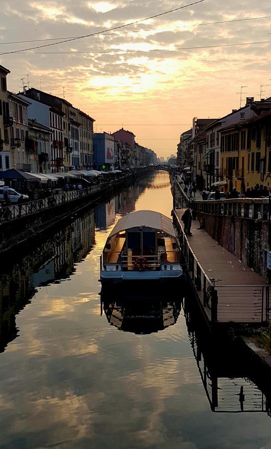 The Boheme Vintage Junior Suite ---- Cozy & Quiet & Comfortable With Private Bathroom & Fully Equipped Kitchenette & Cozy Balcony - Lift To 4Th Floor - Metro' Verde -Green Subway Porta Genova Milán Exterior foto